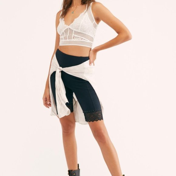 68.  🆕️ Free People Sitting Pretty Brami - Picture 2 of 11